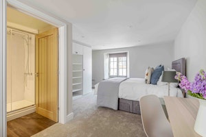 Harbour Breeze image 9