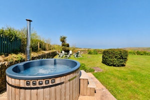 Porthcothan Drift image 3