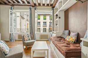 The Marais Charm image 1