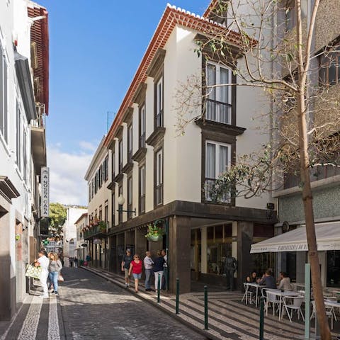 Stay in an historic apartment building in Downtown Funchal