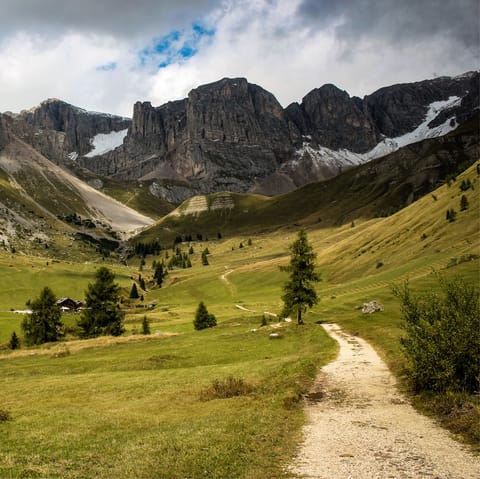 Hike up the peaks of the Italian Alps – you're a twelve-minute drive from Piz Saliente