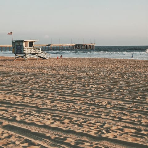 Head to Venice beach for a dip in the ocean, just a twenty-minute drive away