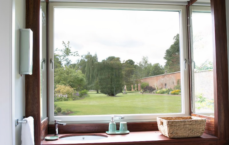 The Laird's Garden additional image