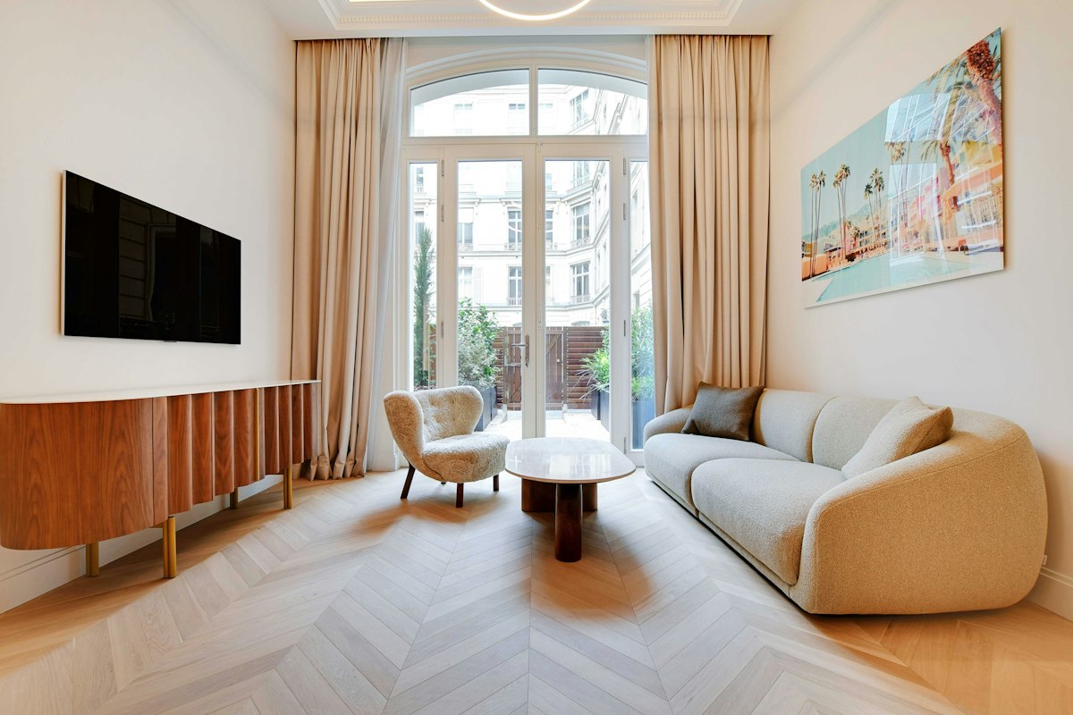 Sundays in Paris, Ile-de-France
