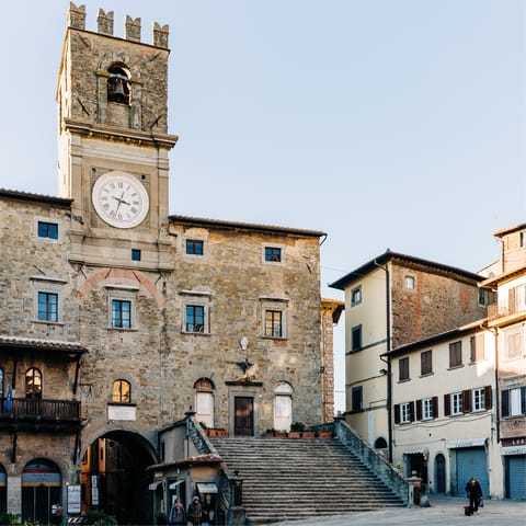Explore the sights, shops, and restaurants of historic Arezzo – it's fifteen minutes away