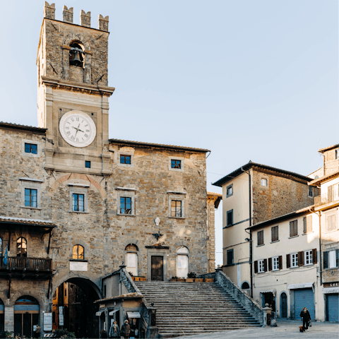 Explore the sights, shops, and restaurants of historic Arezzo – it's fifteen minutes away