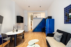 Sentier Steps image 3