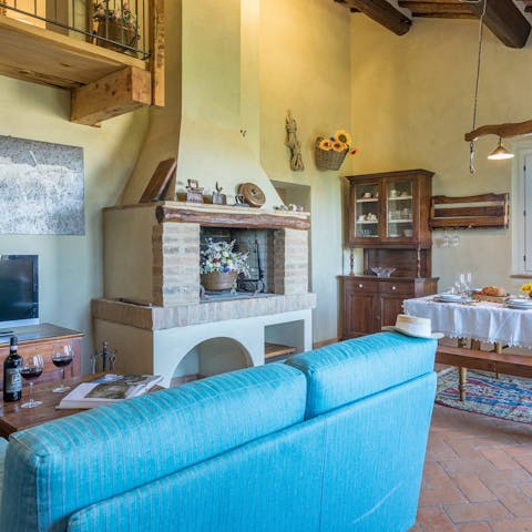 Spread out across three separate apartments in rustic Tuscan style