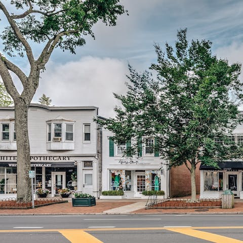 Stroll through the picture-perfect town of Spring in East Hampton