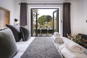 The Windermere Retreat image 11
