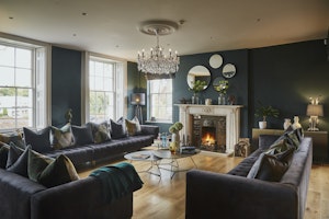 Regent's Treat image 1