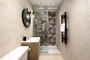 Noble Locale image 6
