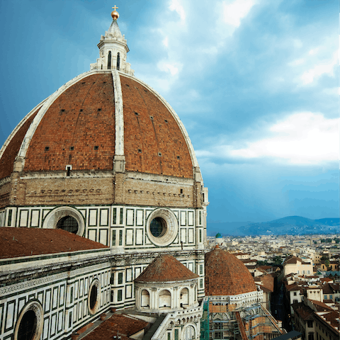 Walk just ten minutes to the striking Cathedral of Santa Maria del Fiore