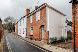 Cobbles & Current image 8