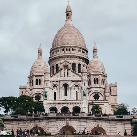 Take the twenty-three-minute stroll to Montmarte to discover the iconic Sacré-Cœur