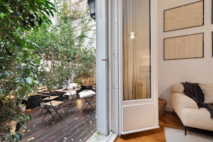 Leafy Terrace image 2