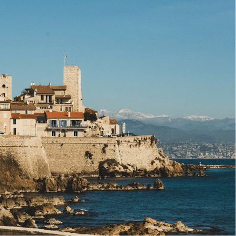 Experience the beauty of the French Riviera with a day trip to Antibes  