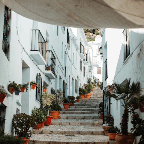 Nip into pretty Frigiliana for a mooch about it's cobbled streets and a spot of lunch (a ten-minute drive)