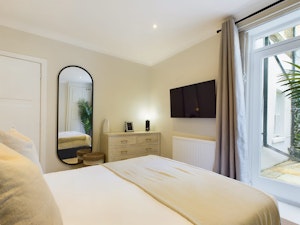 Regent's Delight image 7
