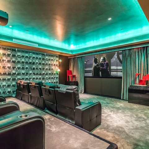 Snuggle up in the home movie theatre with a Hollywood classic