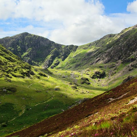 Stay just a fifteen-minute drive from Dolgellau
