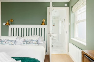 Harbour Delight image 11