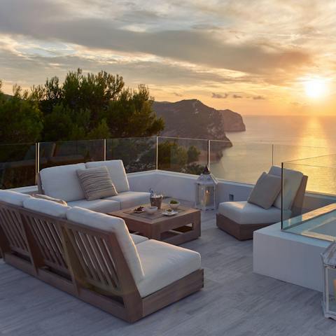 Sip sundowners on the stunning terrace