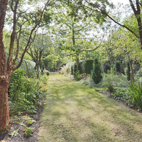 Play some lawn games in the gorgeously maintained garden