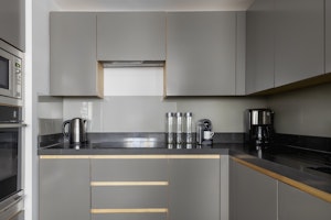 Bentinck Mews image 2