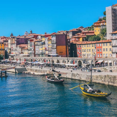 Explore all that Porto has to offer, including nearby Praça do Marquês de Pombal 