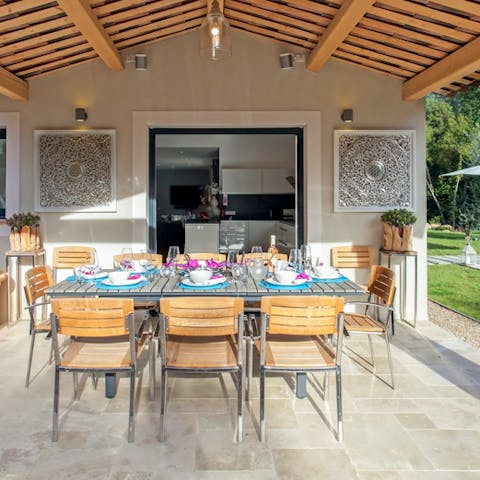 Well fitted kitchen blends into the Al Fresco Dining