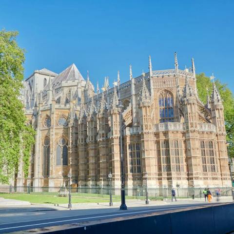 Explore iconic sights of the local area, like Westminster Abbey just four minutes away