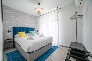 Azure Avenue image 10