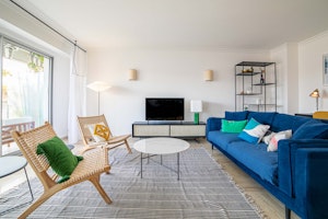 Azure Avenue image 8