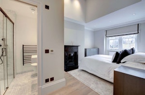 Penthouse Dreams image 7