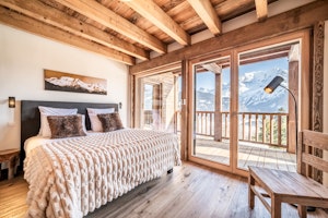 Blanc & Timber image 13