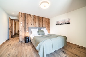 Blanc & Timber image 12
