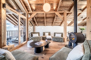 Blanc & Timber image 1
