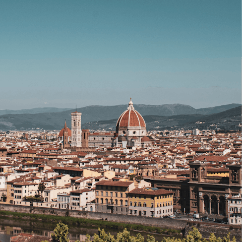 Spend a day sightseeing in Florence – only a thirty-minute drive away