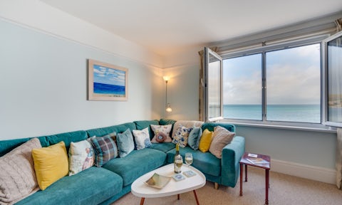 Shorefront Spot