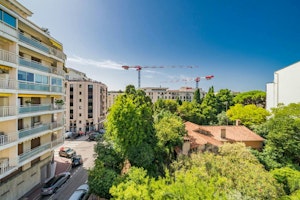 Croisette Modern image 12