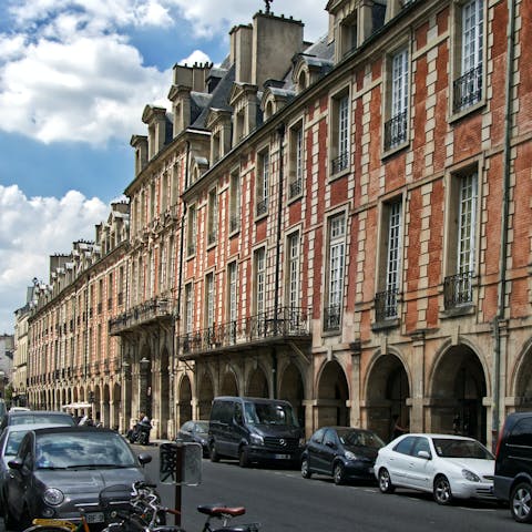 Admire the 17th-century architecture of Place des Vosges, just over a ten-minute stroll away