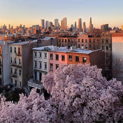 Stay in the popular Greenpoint neighbourhood of Brooklyn