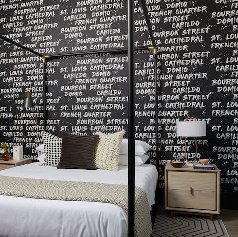 Learn your landmarks in the stylishly decorated bedroom