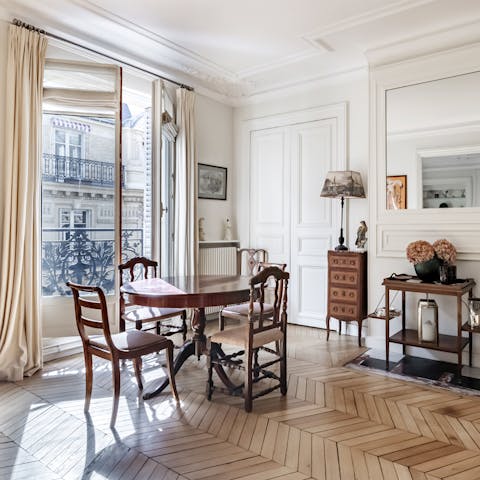 Create your own Parisian dining experience at home 