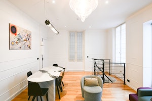 Bastille Beauty image 10