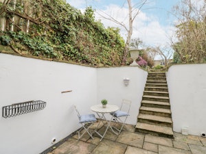 Winchcombe Haven image 13