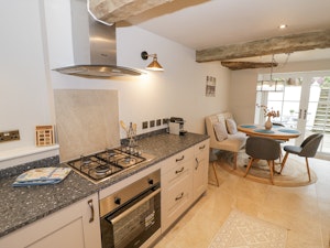 Winchcombe Haven image 12