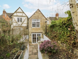 Winchcombe Haven image 8