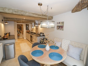 Winchcombe Haven image 5